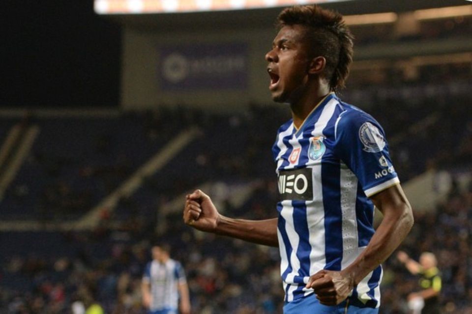 Com bagagem internacional, Kelvin é mais uma contratação do Náutico para a disputa da Série C