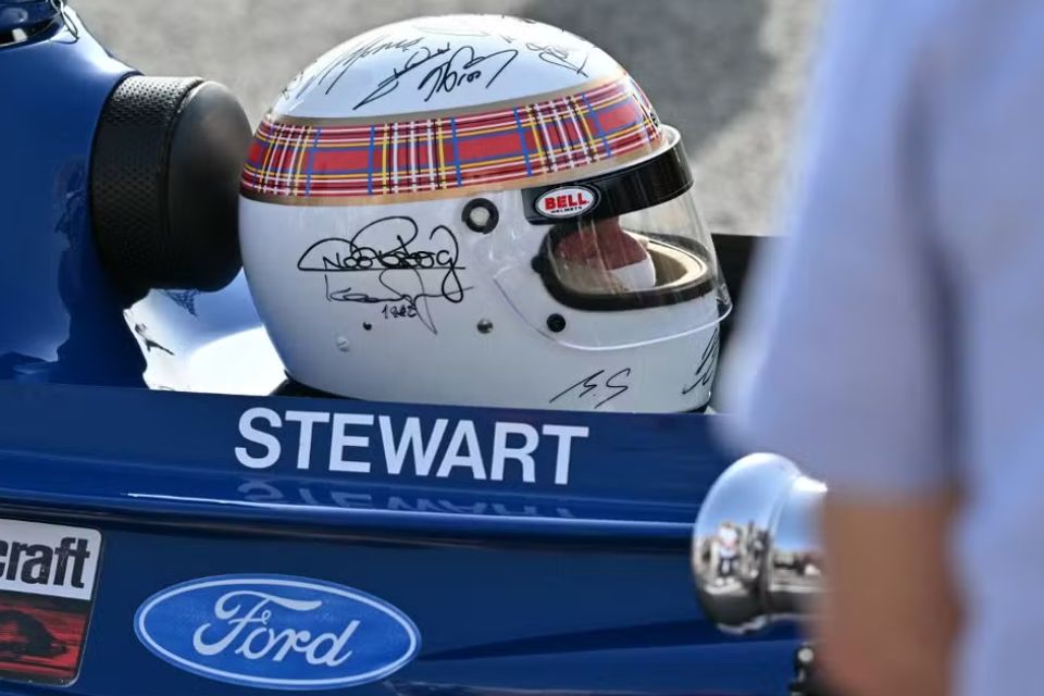 A homenagem faz parte de um evento beneficente organizado por Stewart para arrecadar fundos