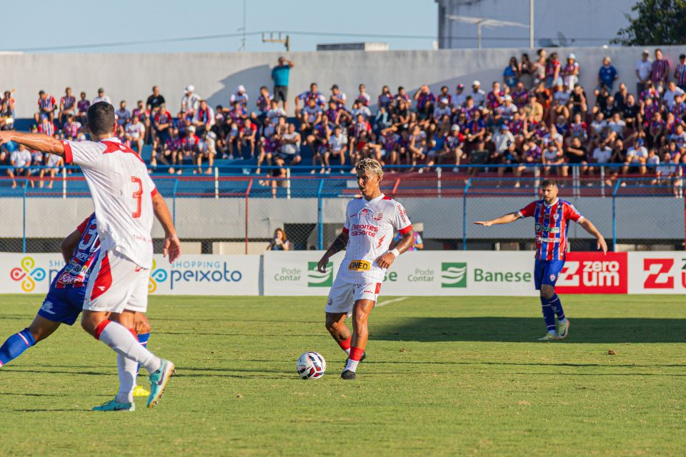 Náutico enfrentou o Itabaiana, em Sergipe