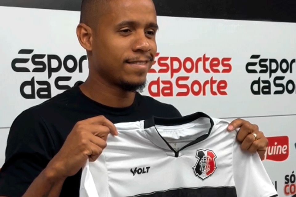 Everton Sena entrou em campo apenas uma vez na atual temporada