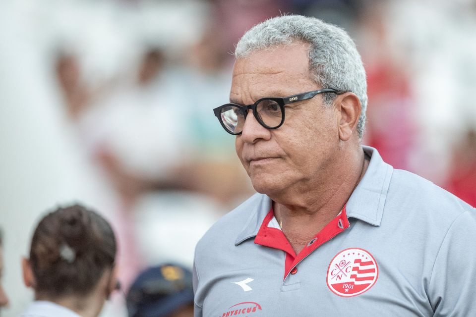 Hélio dos Anjos voltou ao comando do Náutico em empate contra o Botafogo-PB