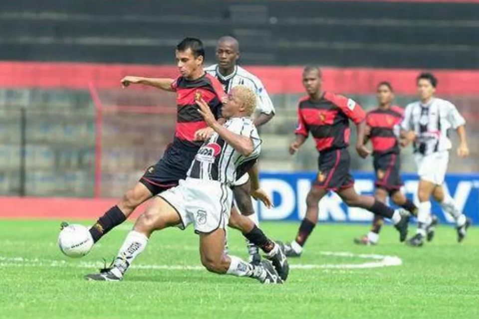 Val atuou pelo Leão da Ilha e pelo Galo da Borborema