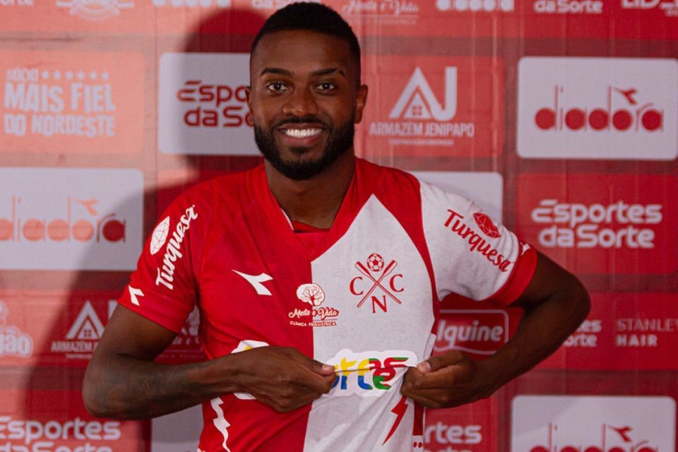 Kelvin revela desejo de fazer história no Náutico em sua apresentação