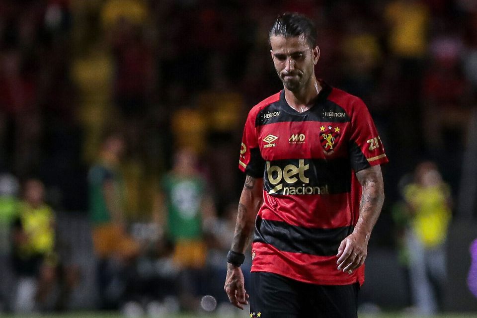Mesmo desconforto fez Sérgio Oliveira perder o jogo contra o Bragantino há duas rodadas