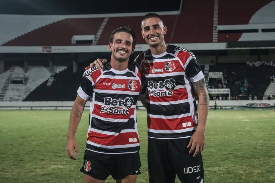 Irmãos Galhardos tiveram boa atuação na goleada contra o Horizonte-CE