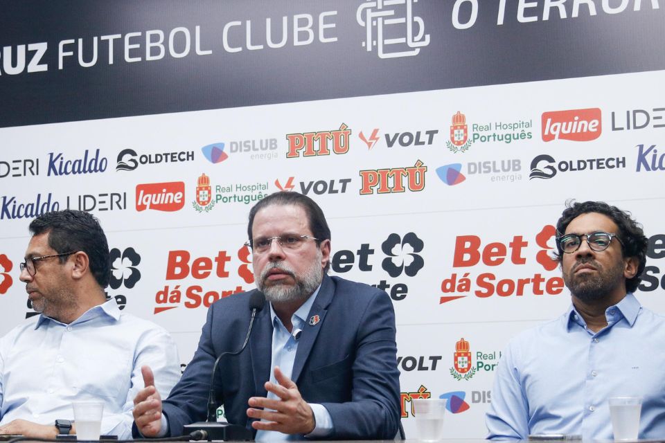 Torcedores vivem expectativa para analise da proposta vincula da SAF Coral