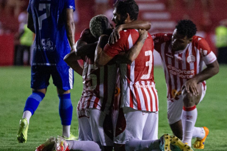 Náutico vence a primeira na Terceira Divisão