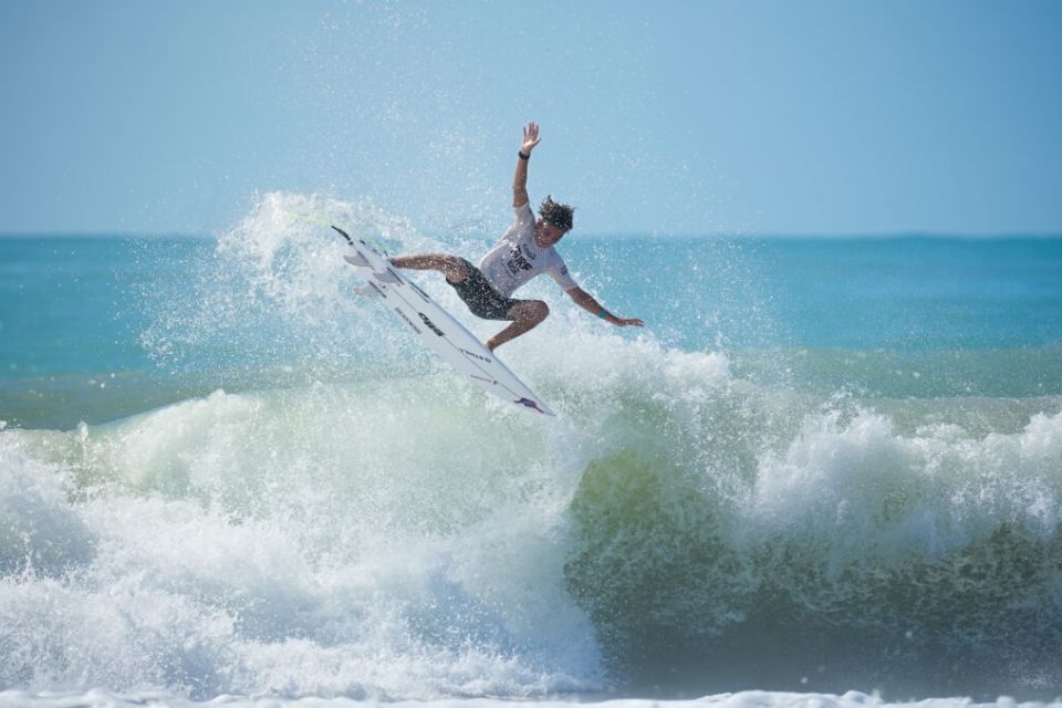 Vini Palma surfou tão à vontade na final que parecia estar em um free surf