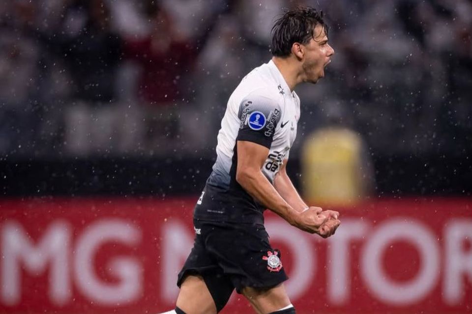 Angel Romero marcou o gol da primeira partida entre Corinthians e Racing