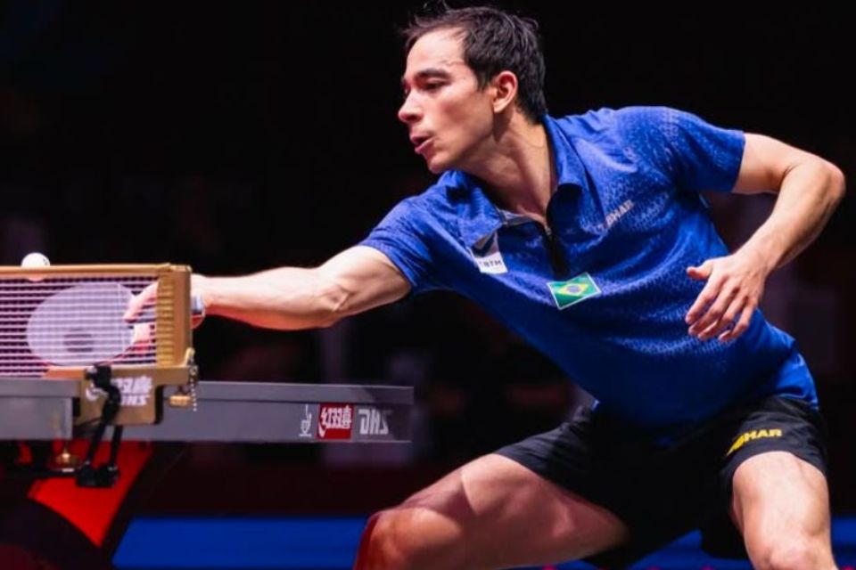 Brasileiro venceu por 4 sets a 2