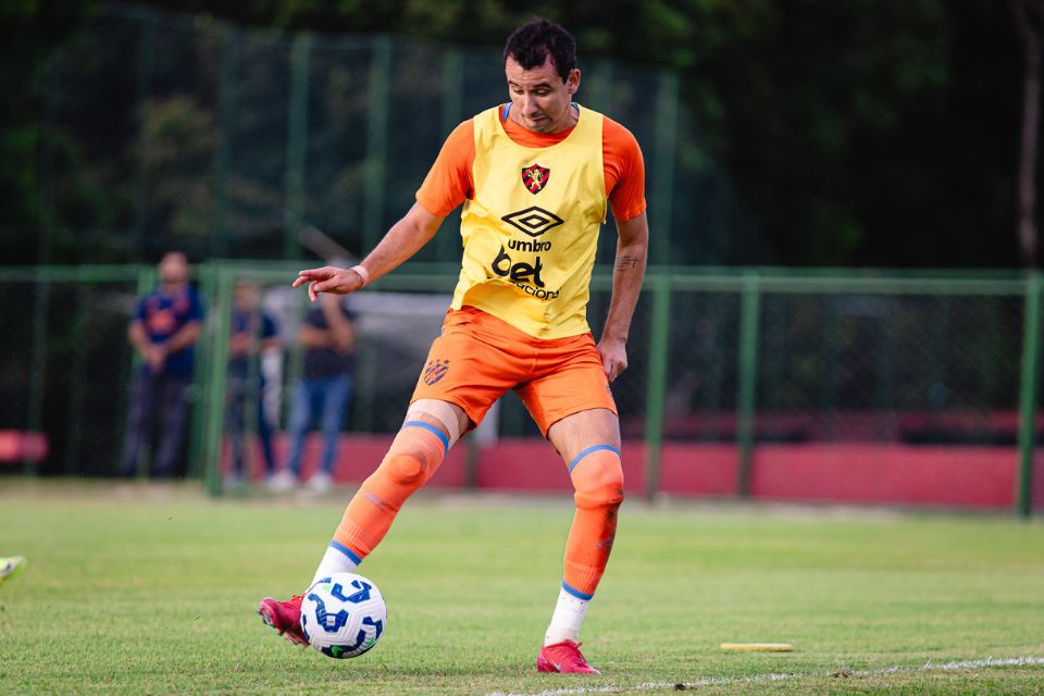 Pablo em treino no CT José de Andrade Médicis