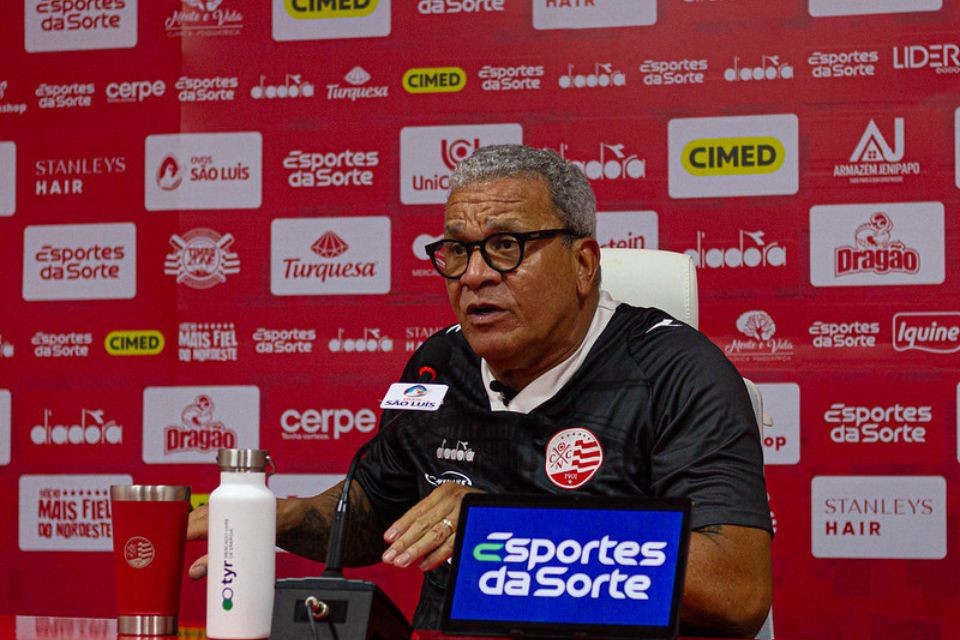 Hélio dos Anjos destacou forma de trabalhar no Náutico