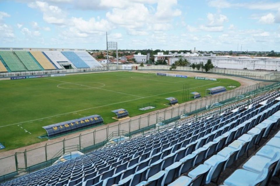 Sousa-PB e Santa Cruz duelam neste domingo com transmissão gratuita no YouTube