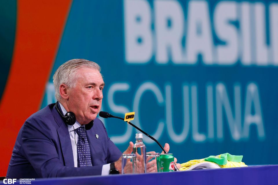 Ancelotti lembrou de um episódio no qual ficou desapontado com Leonardo
