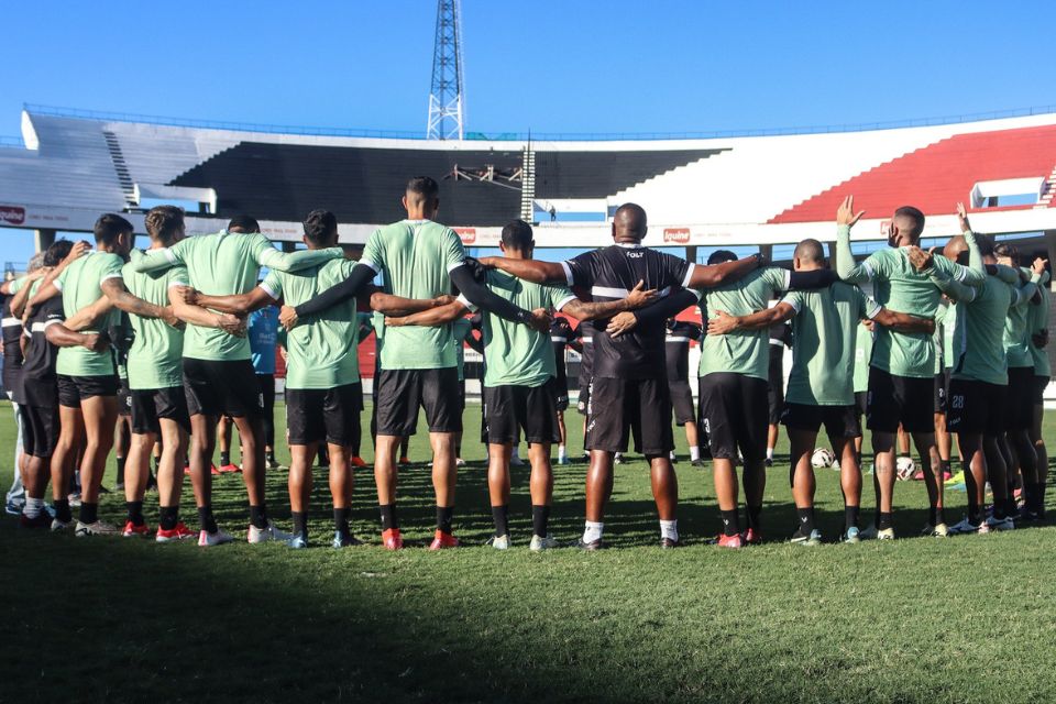 Marcelo Cabo planeja dar oportunidade minutagem ao elenco do Santa Cruz