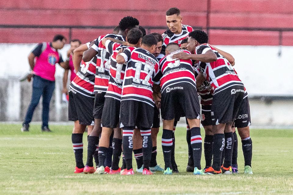 Santa Cruz recebe Ferroviário-CE no Arruda em duelo direto pelo G4 da Série D