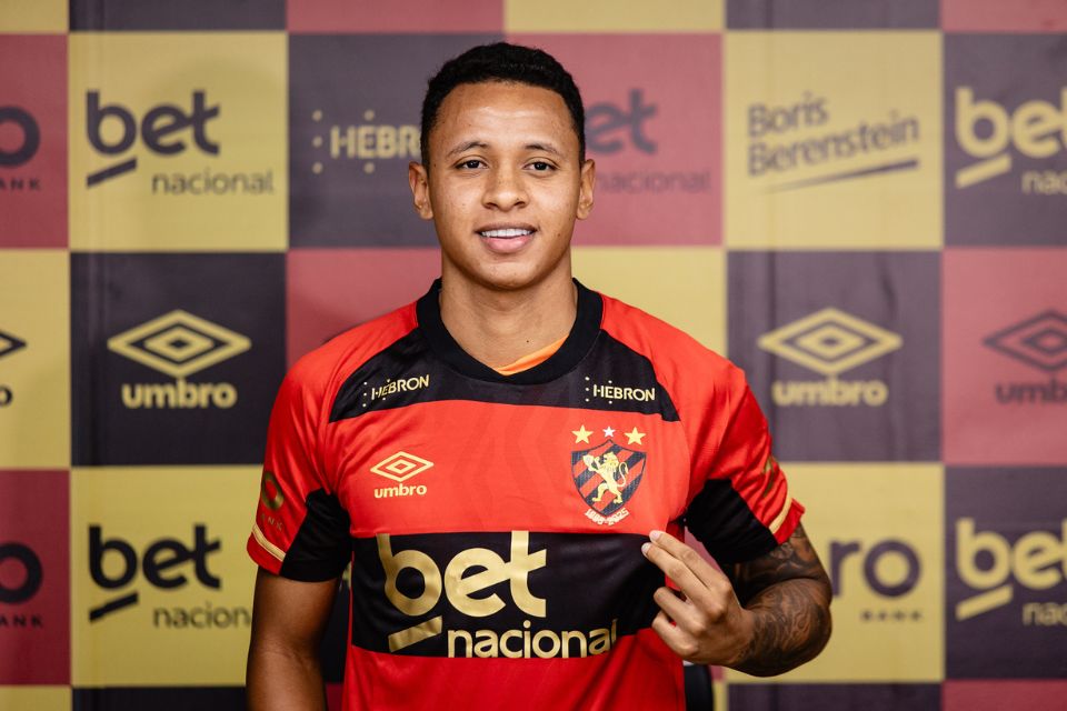 Arthur Sousa foi anunciado pelo Sport em março