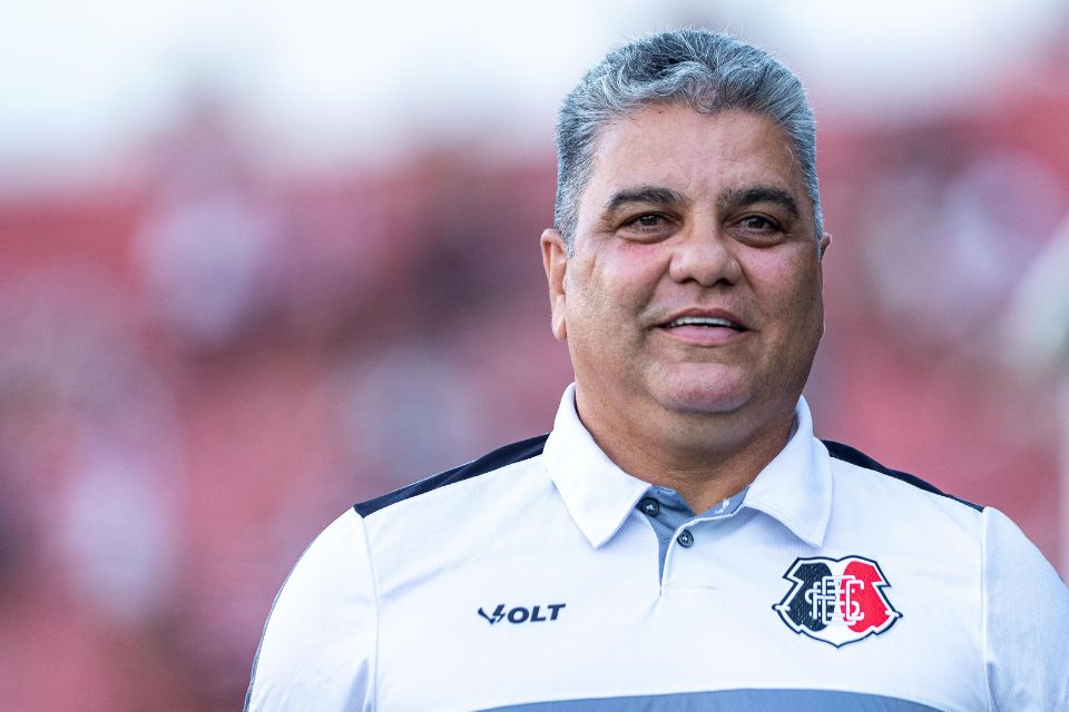 Técnico do Santa Cruz, Marcelo Cabo atinge 17 jogos de invencibilidade