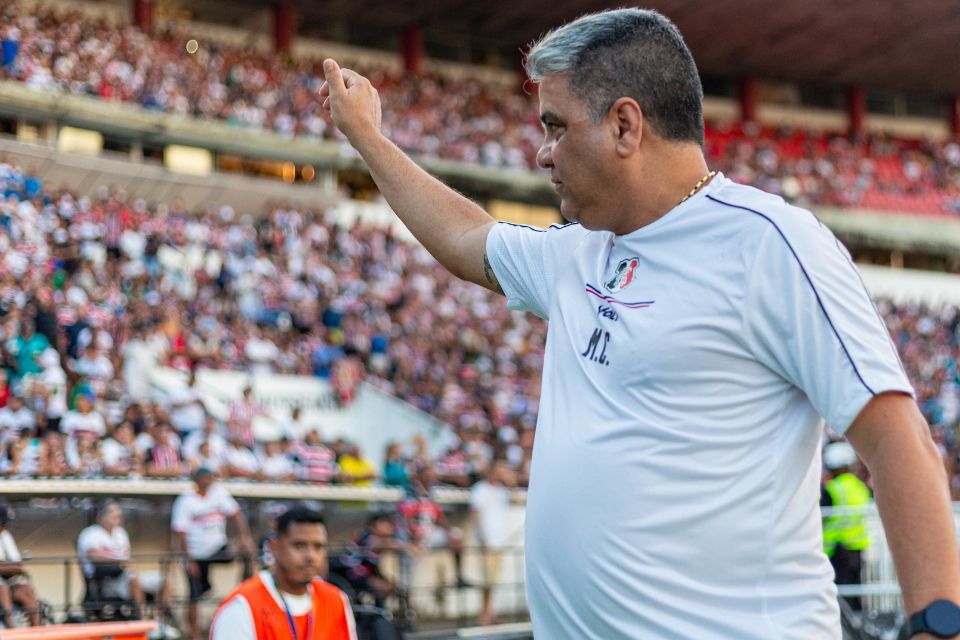 Técnico do Santa Cruz, Marcelo Cabo atinge 17 jogos de invencibilidade