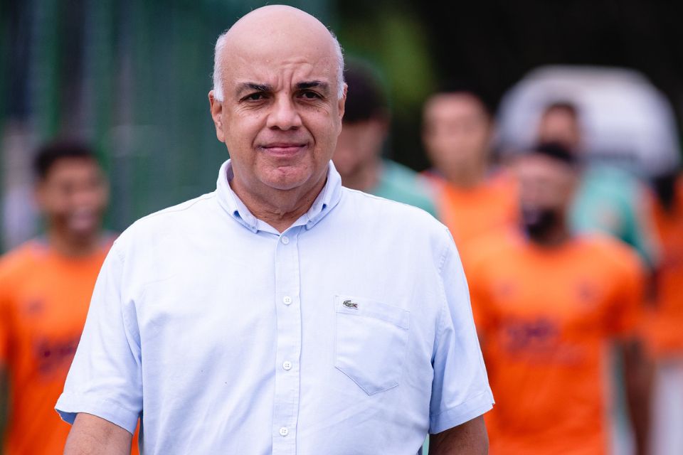 Troca de técnicos vira rotina no Sport sob comando de Yuri Romão