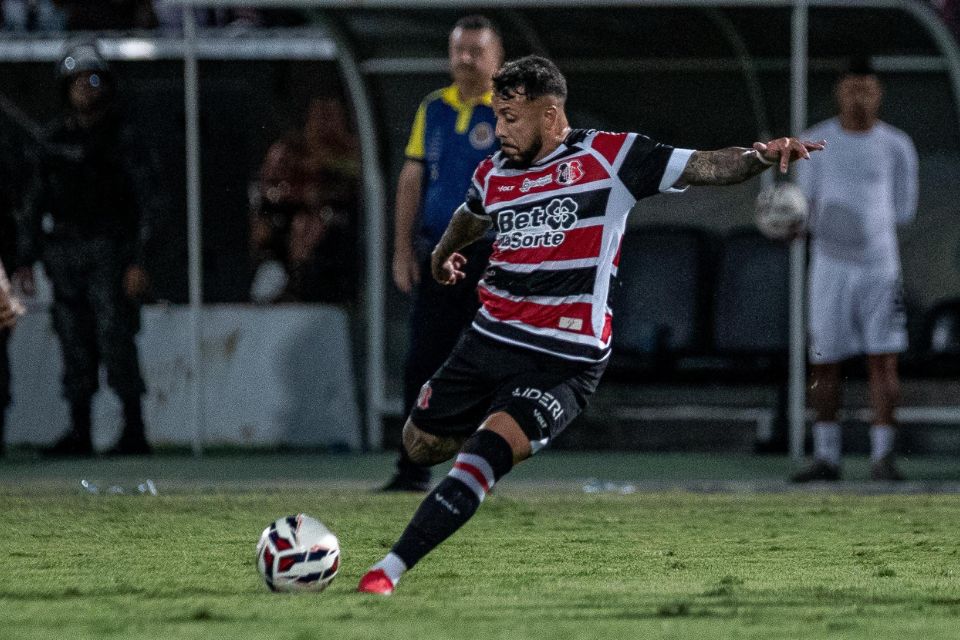 João Diogo, em ação contra o Horizonte, pela Série D