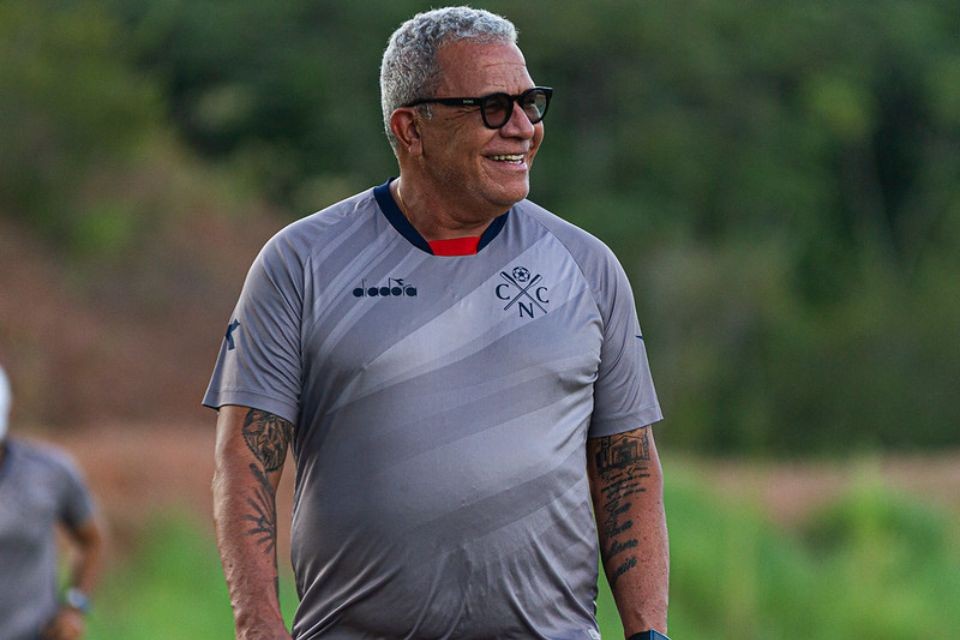 Hélio dos Anjos indicou Copa do Nordeste como página virada na temporada alvirrubra