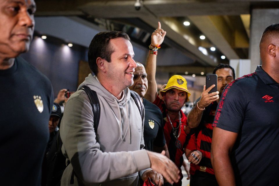 Daniel Paulista desembarcou no Recife nesta terça-feira (10)