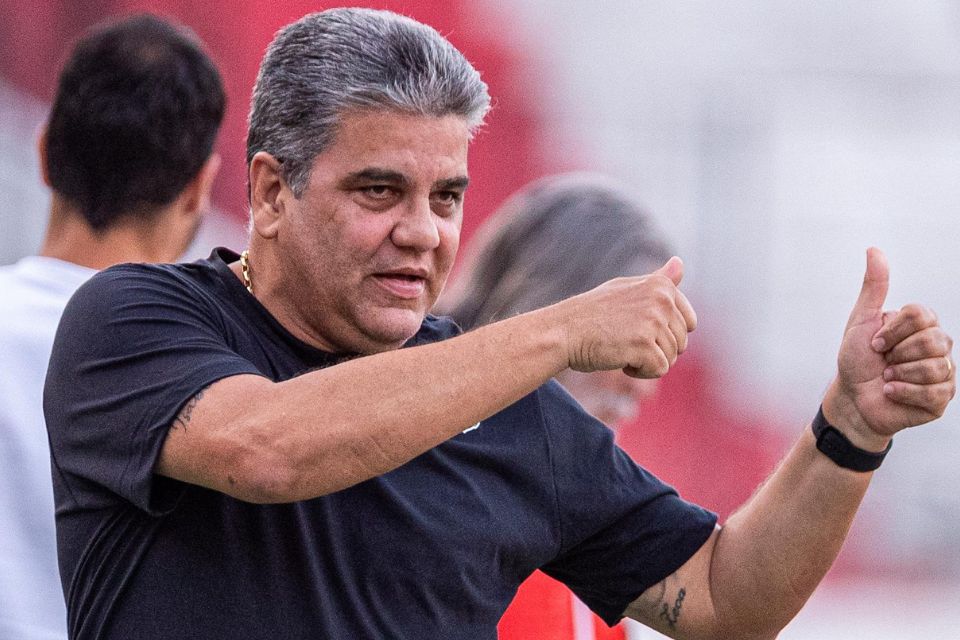 Marcelo Cabo destaca atuação distinta entre tempos e comemora liderança geral da Série D