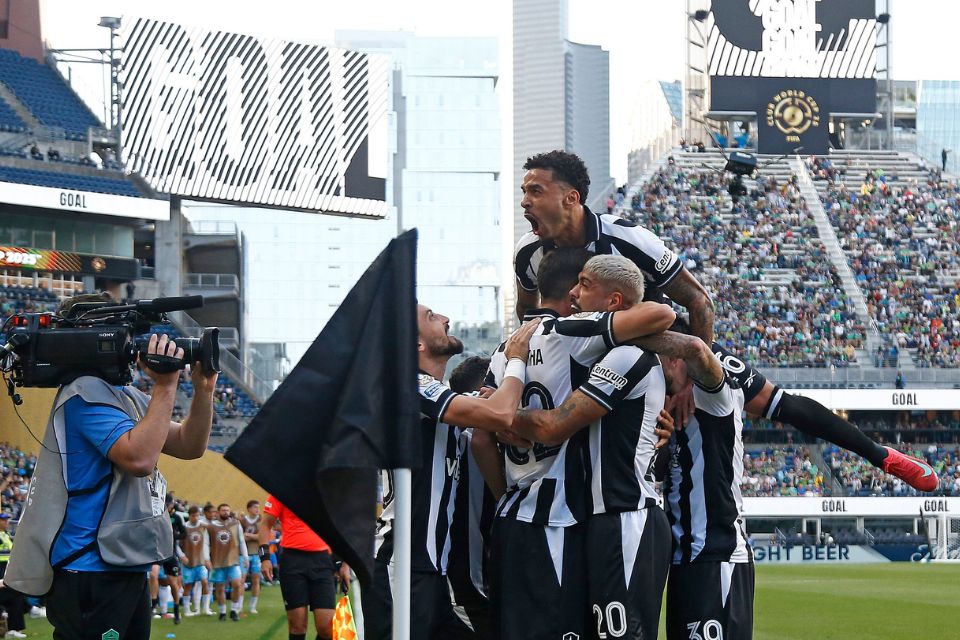 O Botafogo foi o primeiro brasileiro a vencer no Mundial 