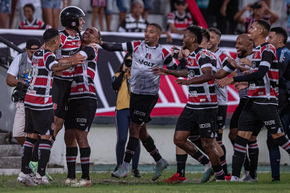 Nos últimos 10 jogos em casa, o Santa Cruz venceu nove